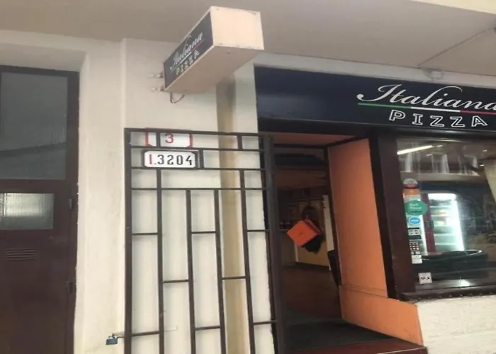 Апартаменти Trainstation Apartmans Pressburg-paris