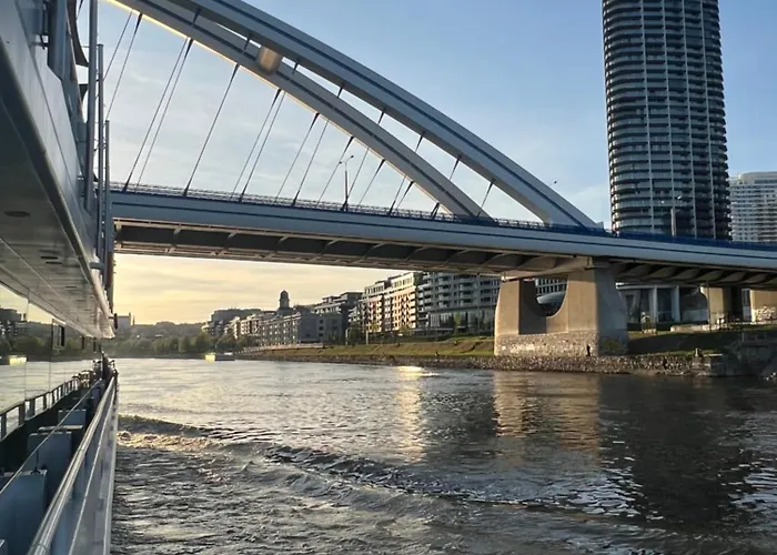 Trainstation Apartmans Pressburg-paris * Bratislava