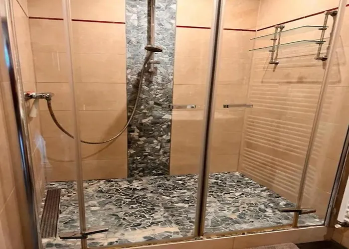 Trainstation Apartmans Pressburg-paris *