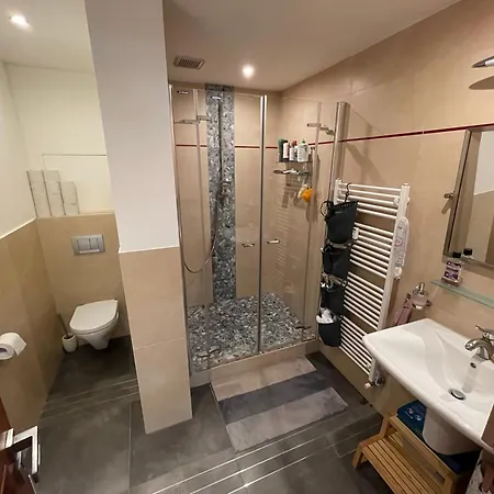 Trainstation Apartmans Pressburg-paris Διαμέρισμα *