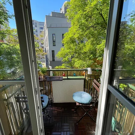 Trainstation Apartmans Pressburg-paris * Μπρατισλάβα