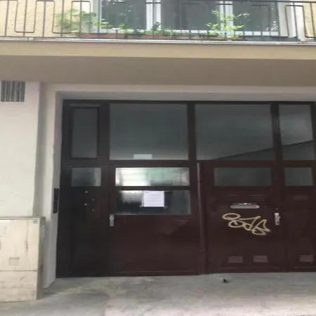 Trainstation Apartmans Pressburg-paris Διαμέρισμα Μπρατισλάβα