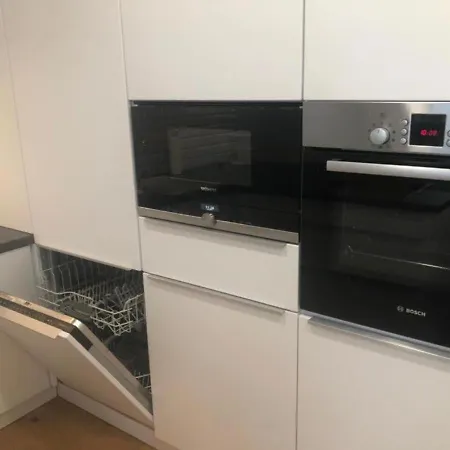 Trainstation Apartmans Pressburg-paris Διαμέρισμα